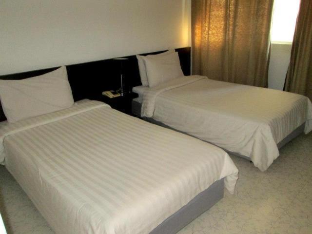 אובון רטצ'תאני The Ratchathani Hotel מראה חיצוני תמונה